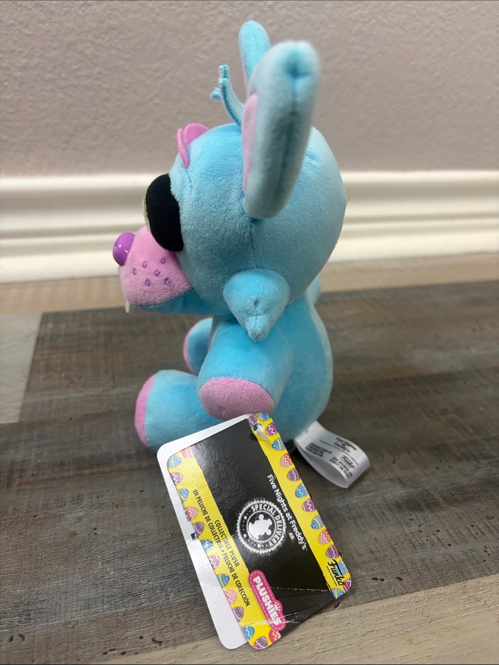 Funko Five Nights at Freddy's Spring Colorway Foxy plush NWT - Picture 2 of 4